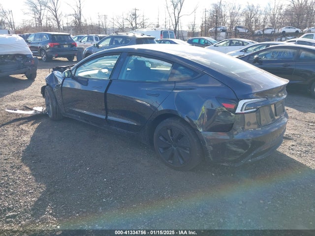 2025 TESLA MODEL 3 5YJ3E1EA2SF878958 Photo 2