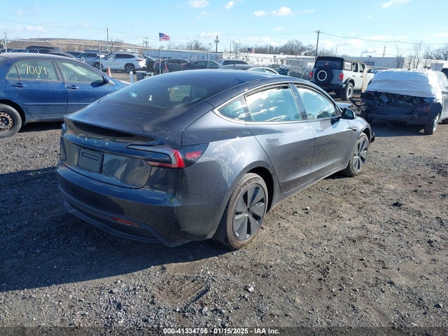 2025 TESLA MODEL 3 5YJ3E1EA2SF878958 Photo 3