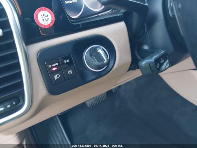 WP1AA2AYXKDA09378 Porsche Cayenne