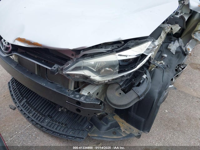 Toyota COROLLA LE 2016 5YFBURHE1GP533623 Image 17