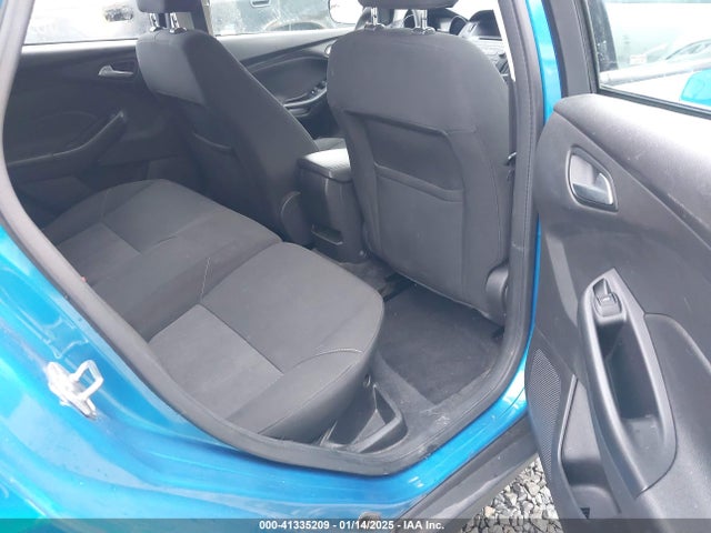 Ford FOCUS SE 2017 1FADP3K23HL220004 Image 8