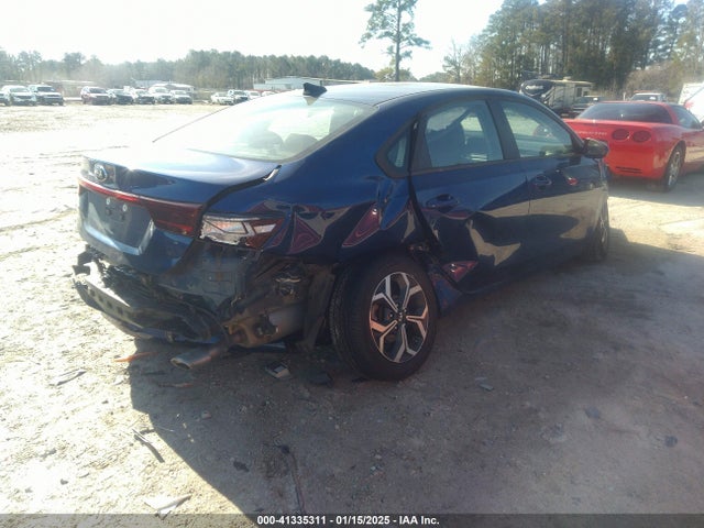 3KPF24AD7KE067427 KIA Forte Lxs