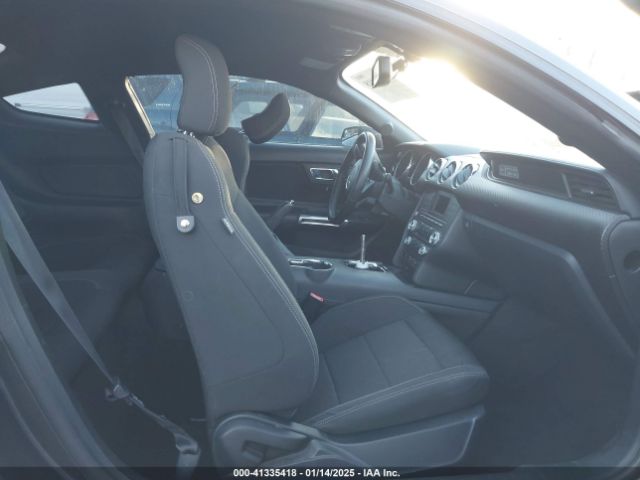 1FA6P8AM1F5329183 Ford Mustang V6