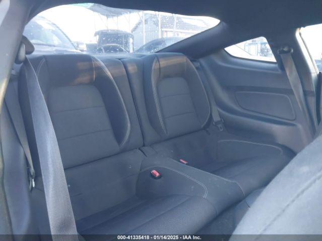 1FA6P8AM1F5329183 Ford Mustang V6