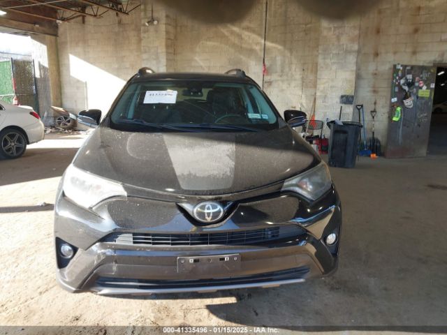 2T3RFREVXJW779144 Toyota Rav4 Adventure/xle