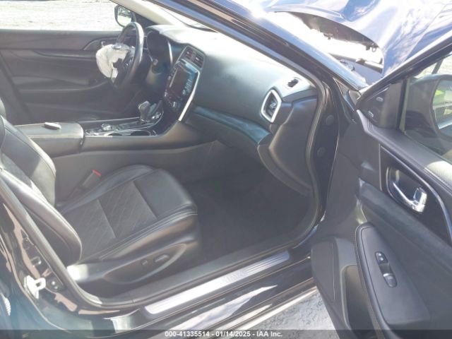 1N4AA6AV0KC380382 Nissan Maxima 3.5 Platinum
