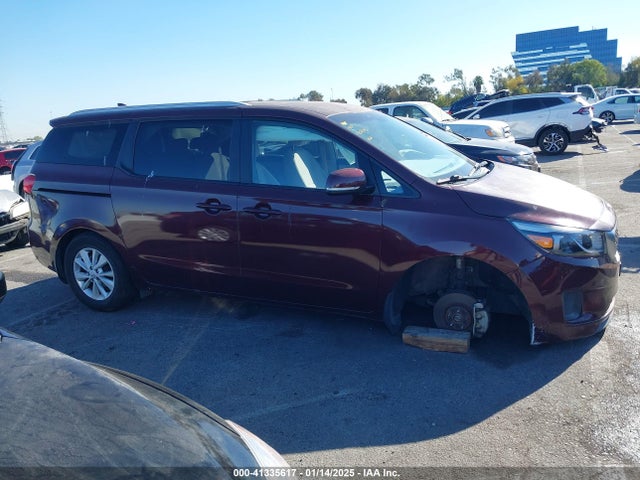 KIA SEDONA LX 2016 KNDMB5C15G6177065 Image 12