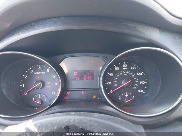 KIA SEDONA LX 2016 KNDMB5C15G6177065 Image 7