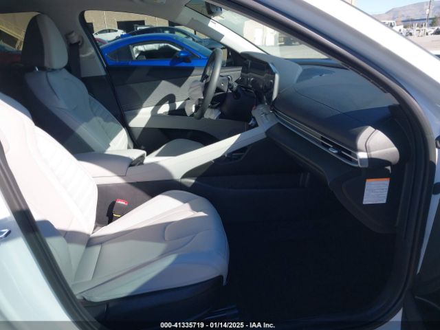 KMHLN4DJ4SU129391 Hyundai Elantra Hybrid Limited