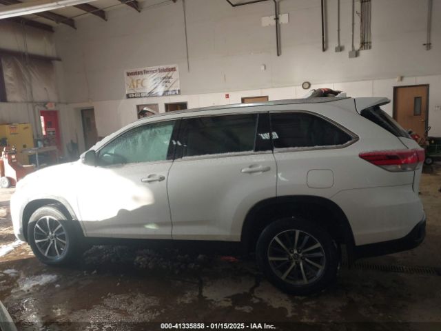 5TDJZRFH5KS572144 Toyota Highlander Xle