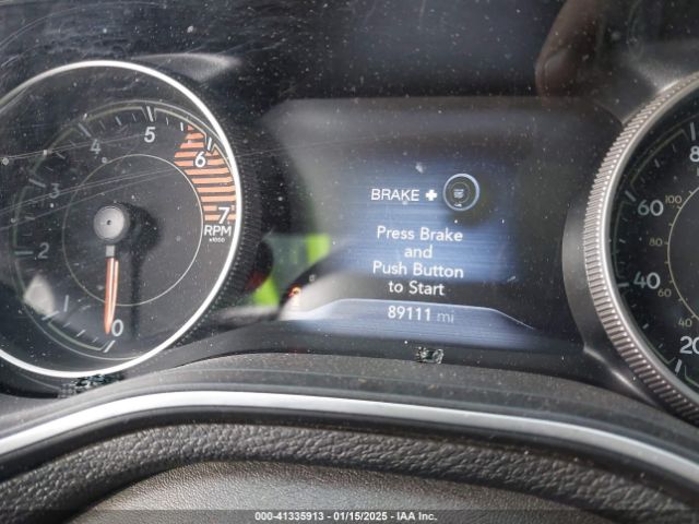 1C4PJMDN1KD180688 Jeep Cherokee Limited 4x4