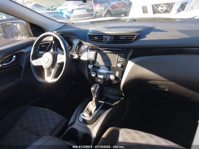 JN1BJ1BW9MW668107 Nissan Rogue Sport Sv Awd Xtronic Cvt