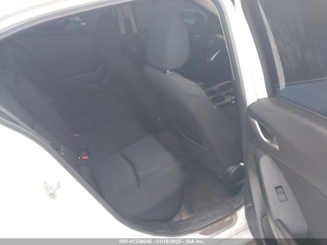 JM1BM1L77E1117166 Mazda MAZDA3