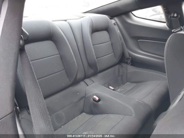 1FA6P8AM8G5334849 Ford Mustang V6