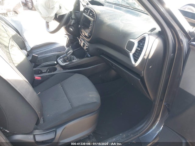 KNDJ23AU1N7831765 KIA SOUL LX