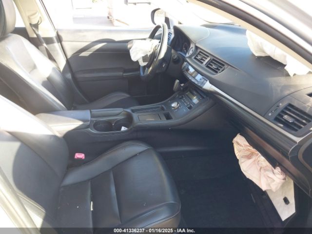 JTHKD5BH7F2214010 Lexus CT 200H