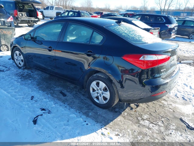 KNAFX4A65F5370563 KIA Forte