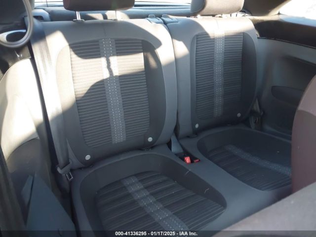 3VWVT7AT9EM661347 Volkswagen Beetle 2.0t R-line