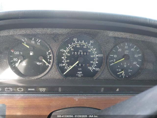 1983 MERCEDES-BENZ 300 WDBCB20A8DB047491 Photo 6