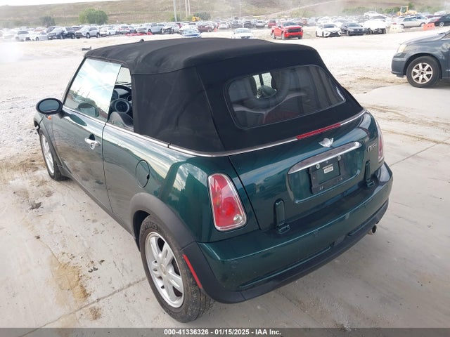 2006 MINI COOPER WMWRF33526TF64142 Photo 2