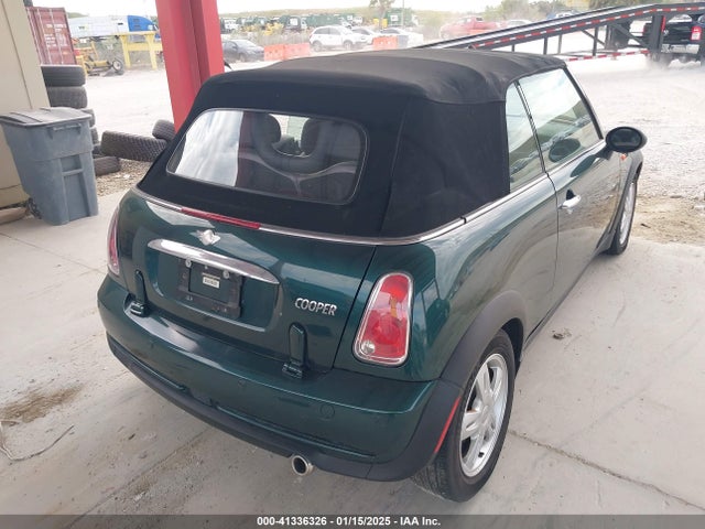 2006 MINI COOPER WMWRF33526TF64142 Photo 3