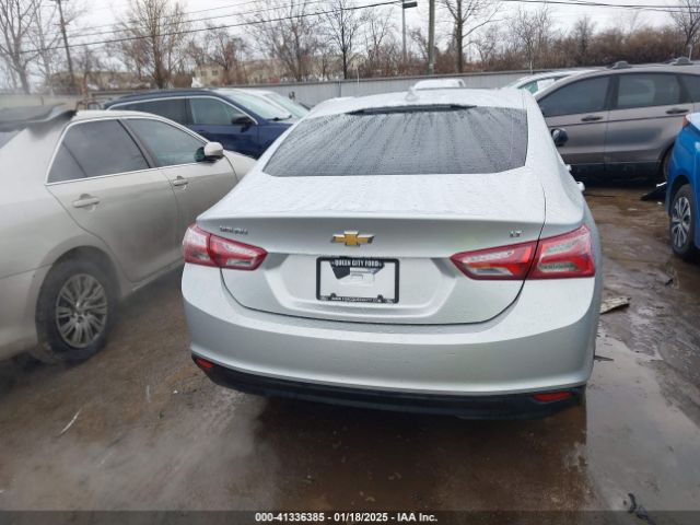 1G1ZD5ST7NF151740 Chevrolet Malibu Fwd Lt
