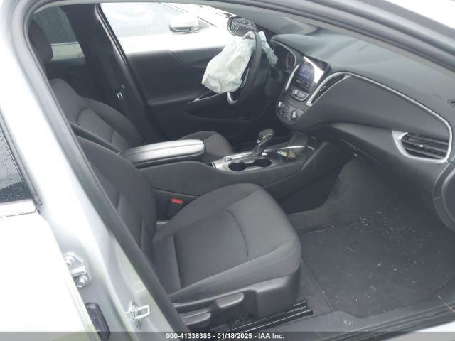 1G1ZD5ST7NF151740 Chevrolet Malibu Fwd Lt