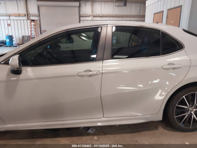 4T1G11AK4NU049294 Toyota CAMRY SE