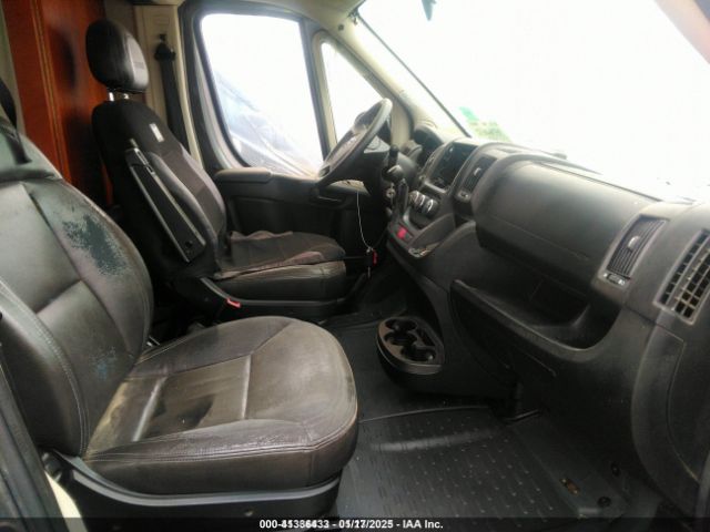 2017 RAM PROMASTER 2500 3C6TRVDG1HE512917 Photo 4