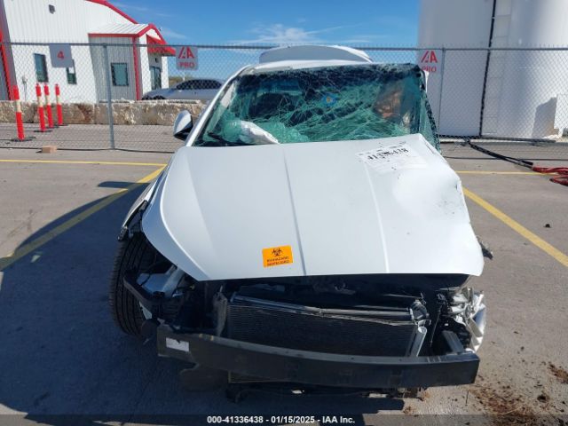 5NPD84LF1KH456063 Hyundai ELANTRA SEL