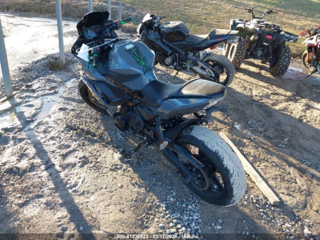 2018 KAWASAKI EX650 JKAEXEJ18JDA02804 Photo 2