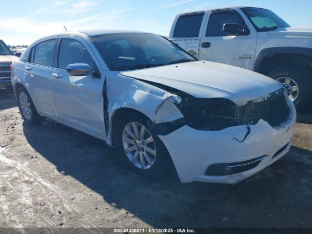 2013 CHRYSLER 200 1C3CCBCG0DN556525 Photo 0