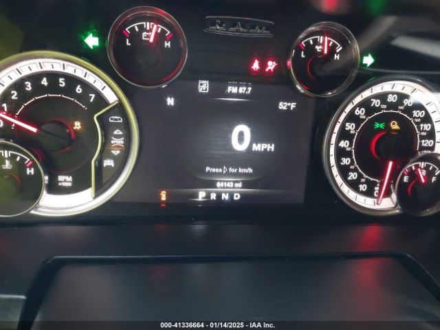 1C6RR7NT3JS117772 RAM 1500 Laramie  4x4 5'7 Box