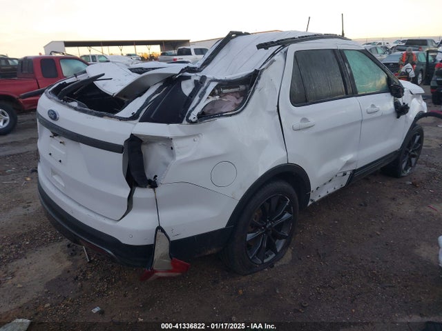 Ford EXPLORER XLT 2017 1FM5K7D87HGB27707 Image 4