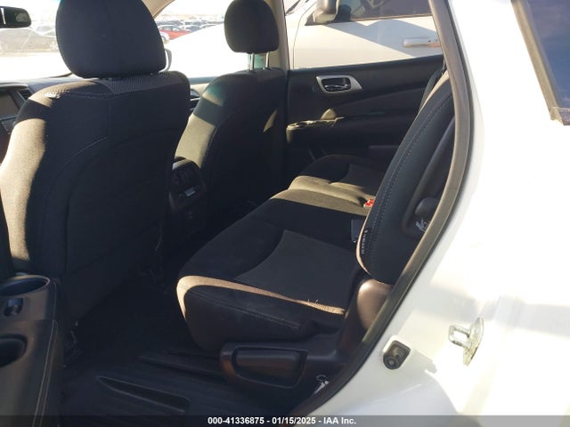 5N1DR2MN1JC610025 Nissan Pathfinder Sv