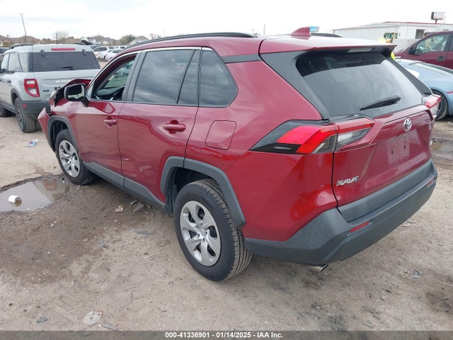 Toyota RAV4 LE 2019 2T3H1RFVXKW049115 Image 3