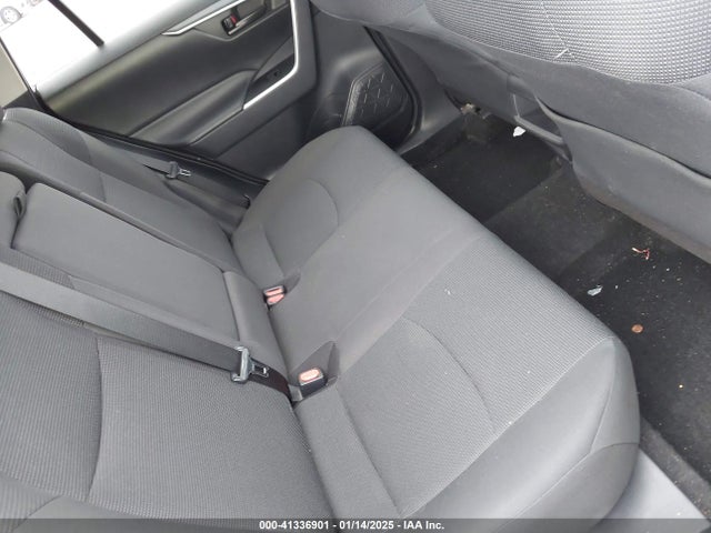 Toyota RAV4 LE 2019 2T3H1RFVXKW049115 Image 8