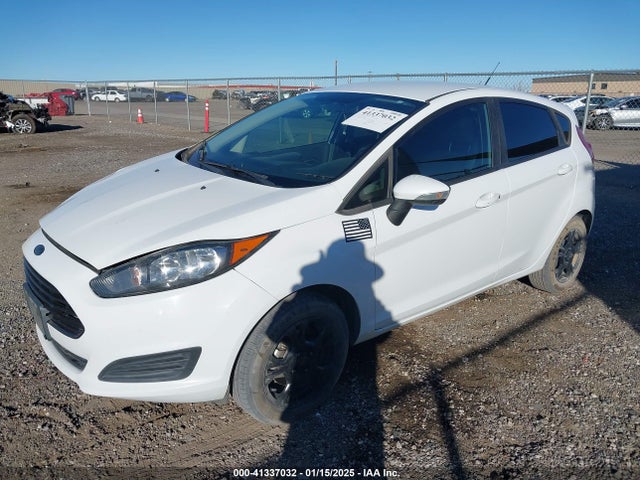 Ford FIESTA SE 2014 3FADP4EJXEM111543 Image 2