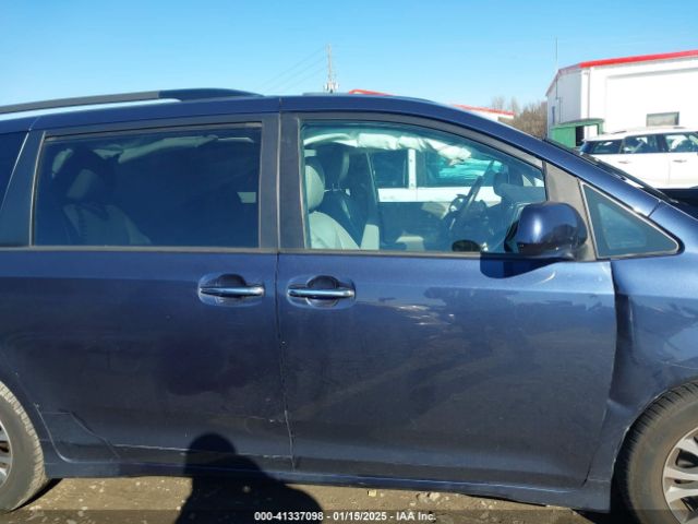 5TDYZ3DCXLS072498 Toyota SIENNA XLE
