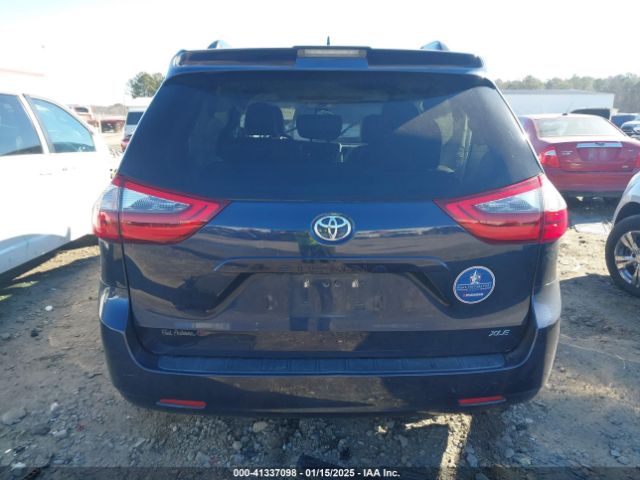 5TDYZ3DCXLS072498 Toyota SIENNA XLE