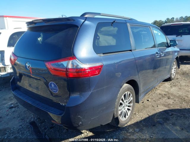 5TDYZ3DCXLS072498 Toyota SIENNA XLE
