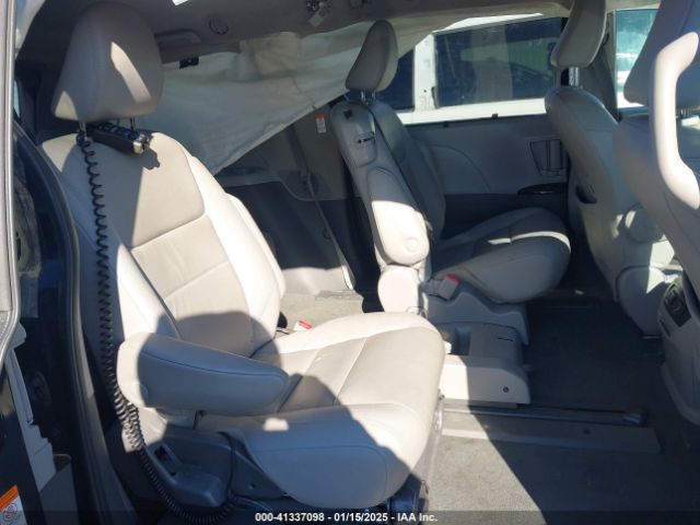 5TDYZ3DCXLS072498 Toyota SIENNA XLE