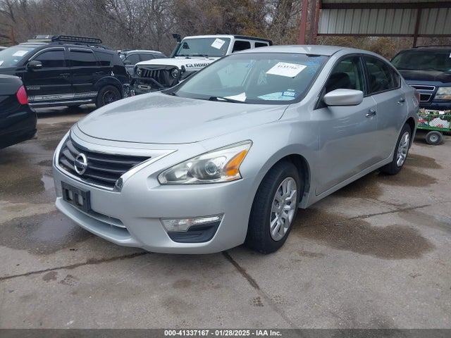 Nissan Altima 2.5 S 2014 1N4AL3AP8EN342398 Image 2