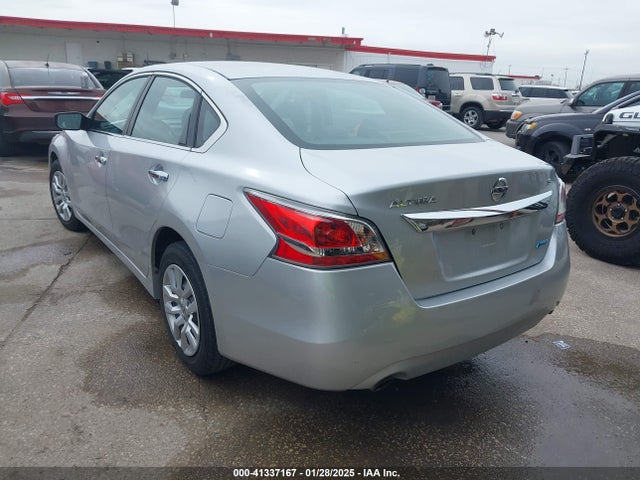 Nissan Altima 2.5 S 2014 1N4AL3AP8EN342398 Image 3