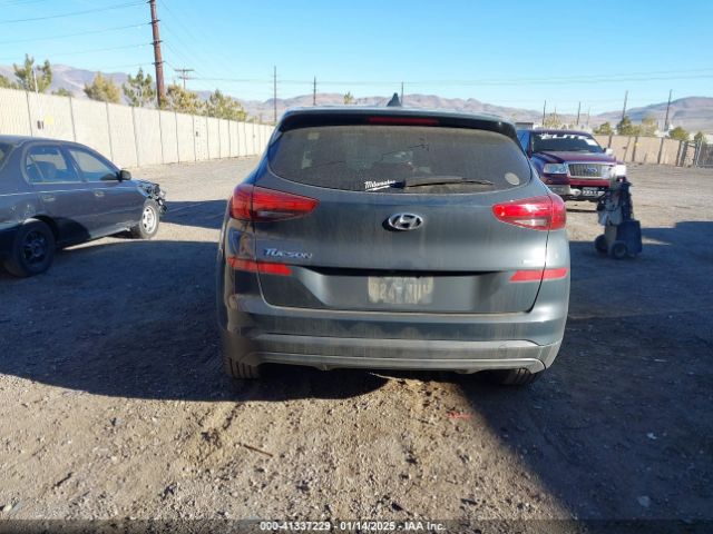 KM8J2CA4XLU170330 Hyundai TUCSON SE