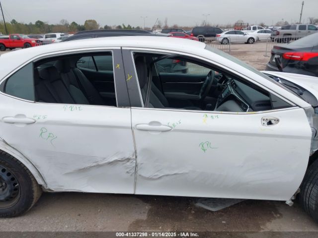 4T1B31HK9JU501132 Toyota Camry Hybrid Le