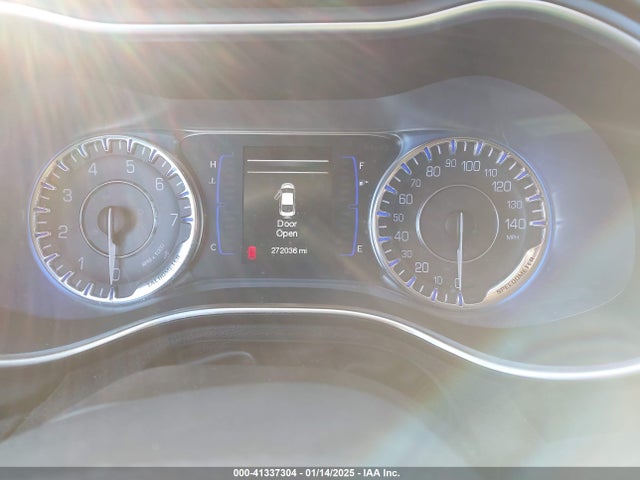 Chrysler 200 Limited 2015 1C3CCCAB2FN609516 Image 7