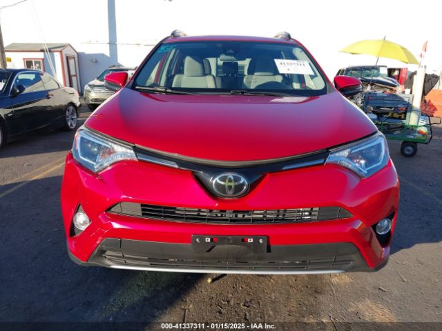 JTMRFREV3HJ108312 Toyota Rav4 Xle