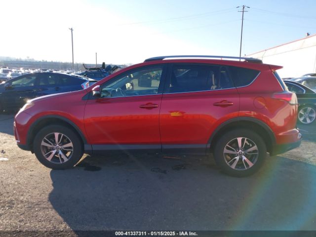 JTMRFREV3HJ108312 Toyota Rav4 Xle
