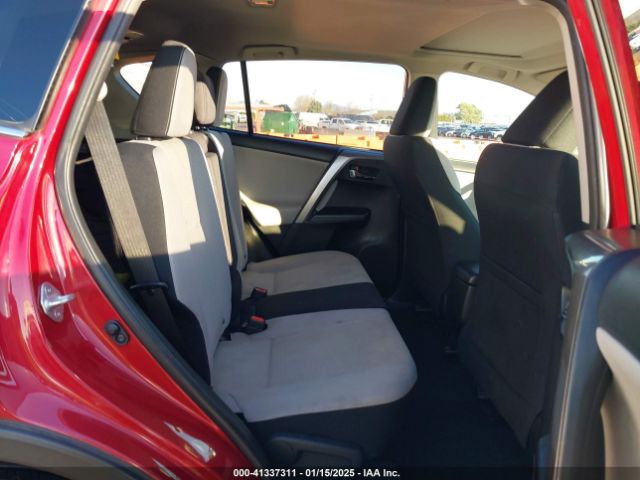 JTMRFREV3HJ108312 Toyota Rav4 Xle